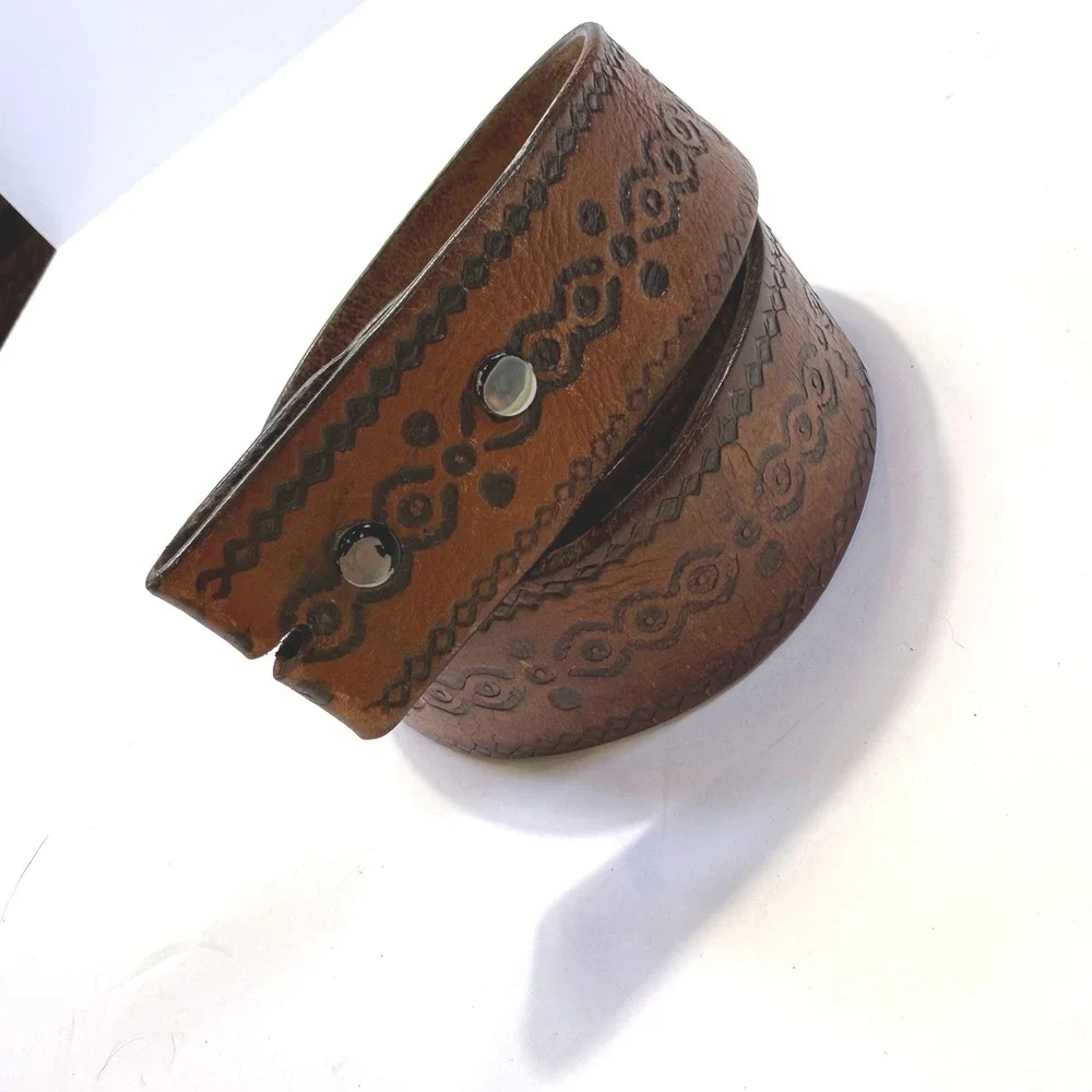 Vintage Brown Hand Tooled Leather Belt Strap Western Southwestern 1.5 Inch Sz 34
